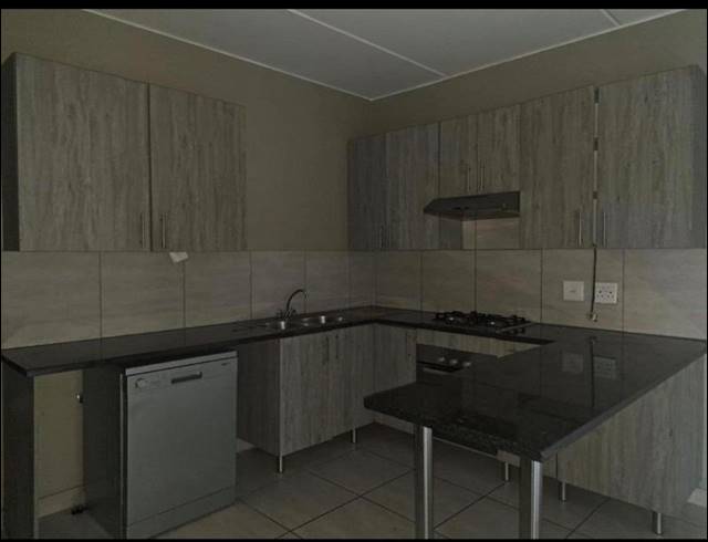 3 BEDROOM PROPERTY TO RENT IN GLEN AUSTIN